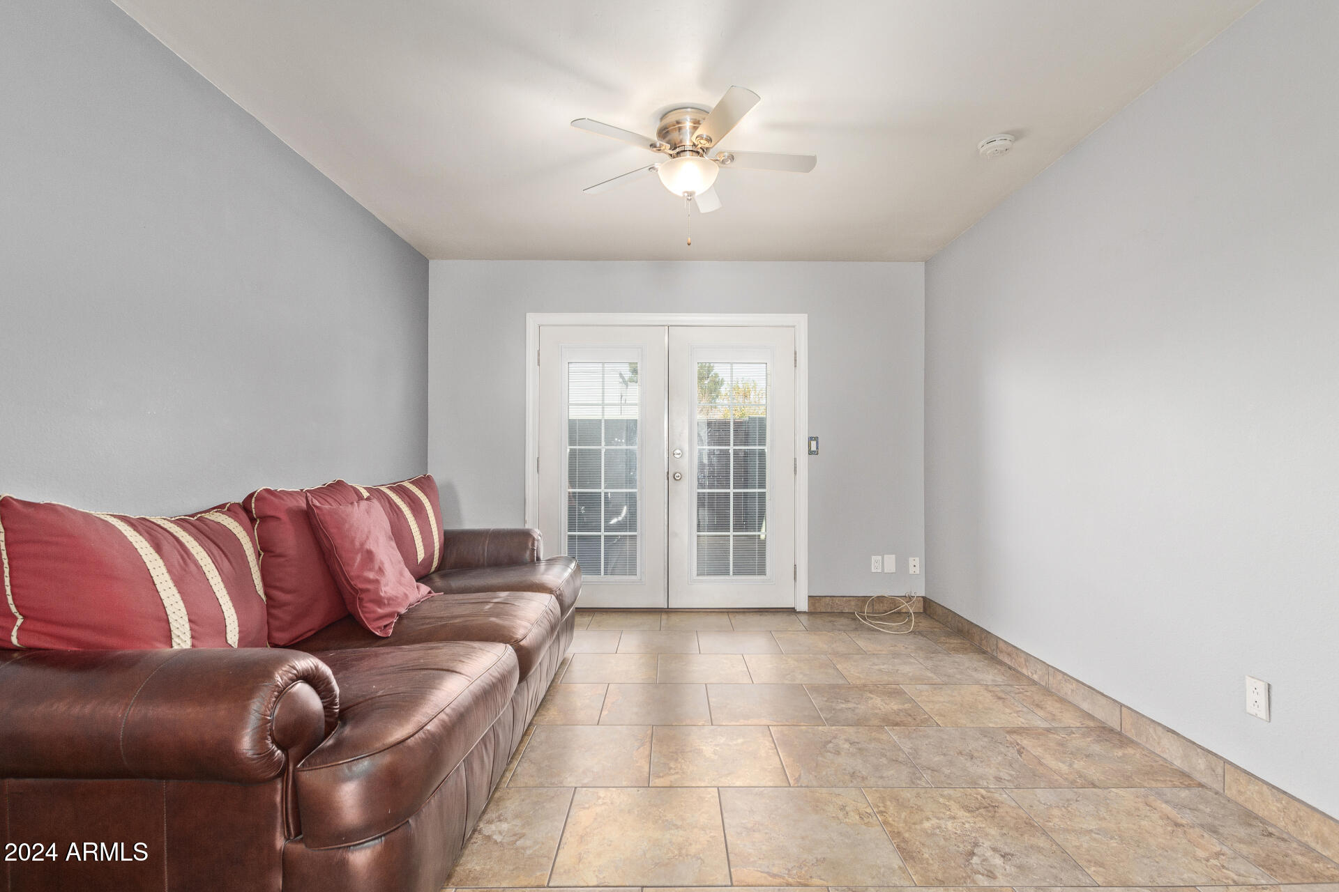 5301 West Hearn Road Glendale, AZ 85306 - Photo 12 of 34 13 Hearn 5301