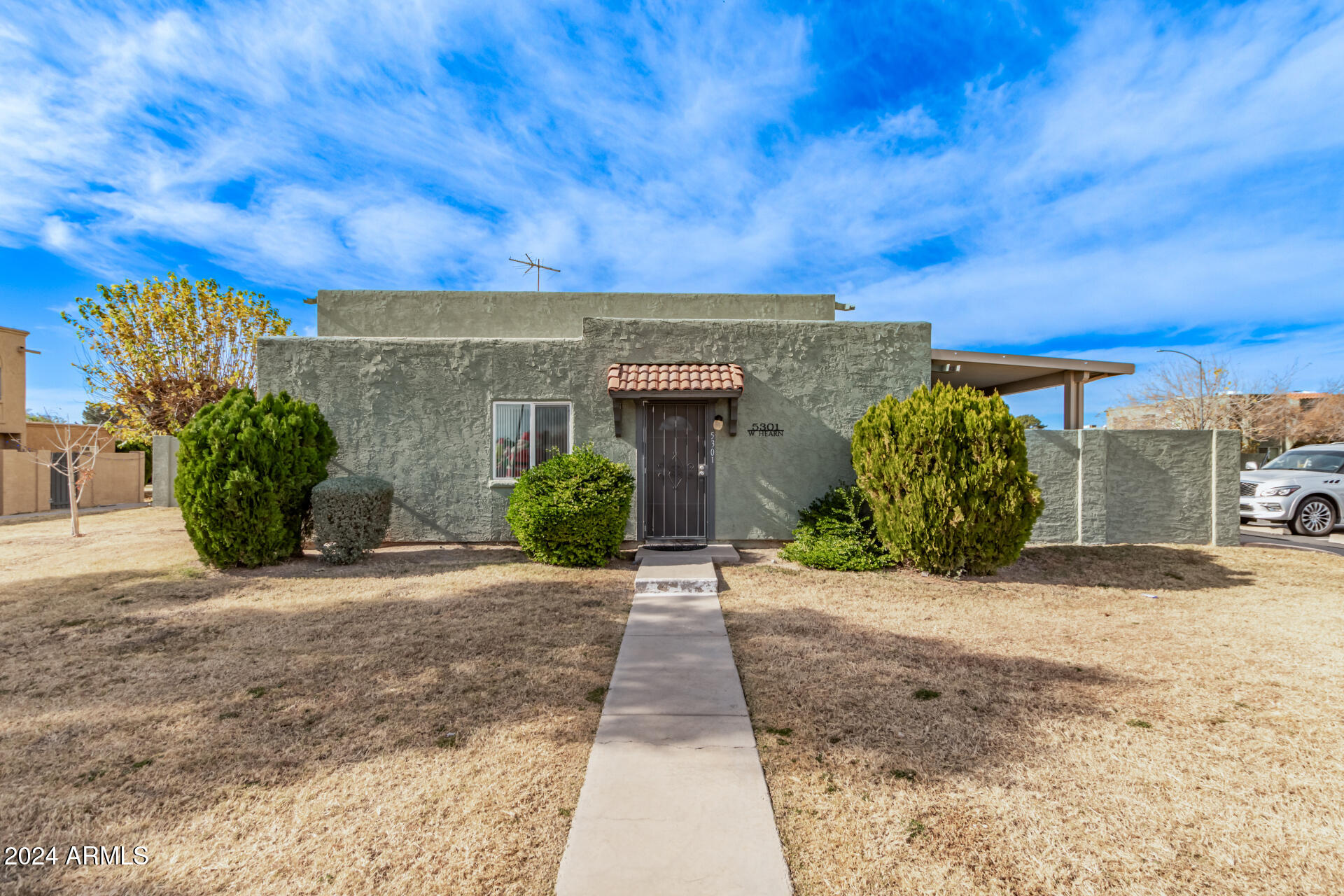 5301 West Hearn Road Glendale, AZ 85306 - Photo 2 of 34 02 Hearn 5301