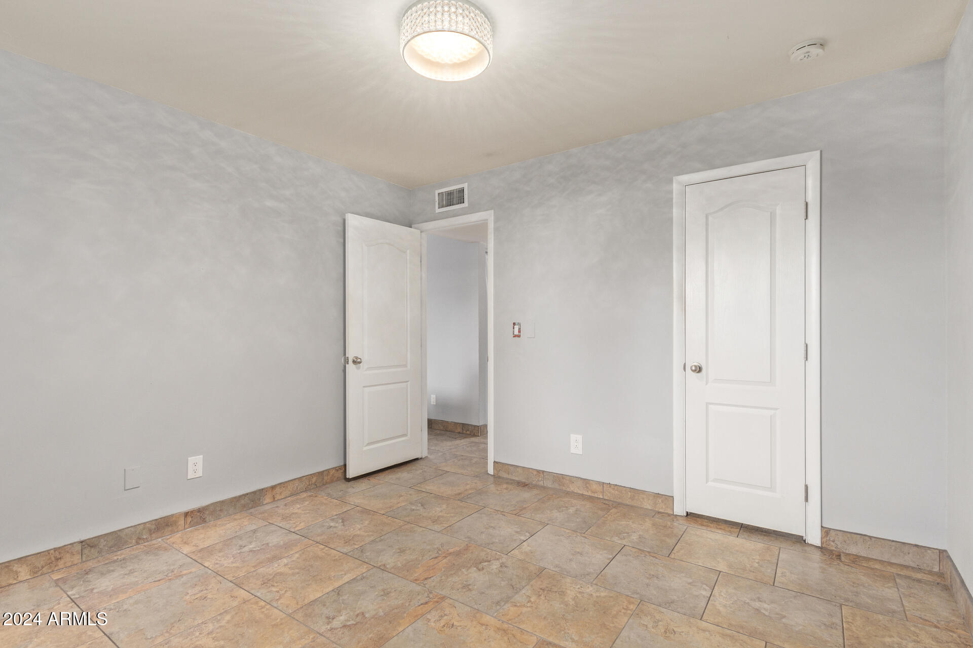 5301 West Hearn Road Glendale, AZ 85306 - Photo 23 of 34 22 Hearn 5301