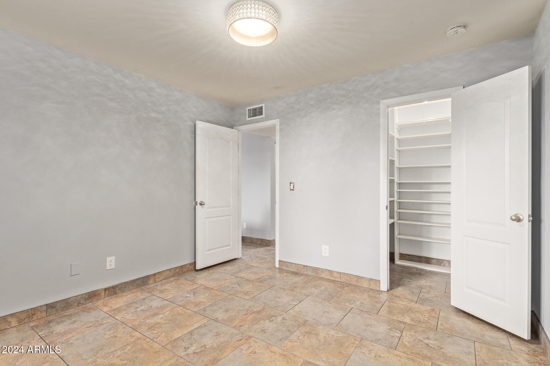 5301 West Hearn Road Glendale, AZ 85306 - Photo 24 of 34 23 Hearn 5301