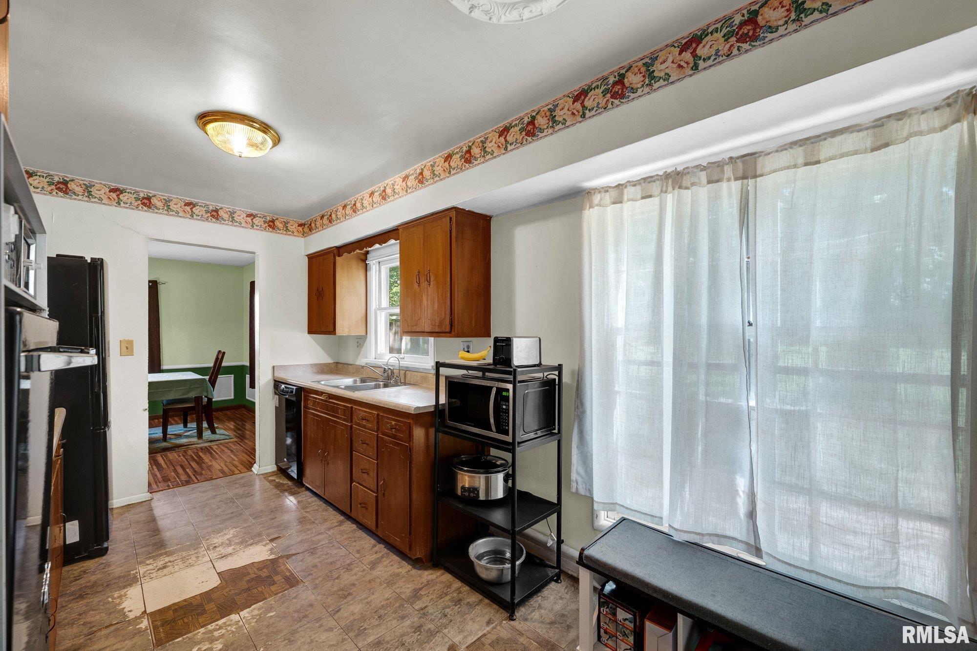 508 West Timber Ridge Drive Peoria, IL 61615 - Photo 14 of 25