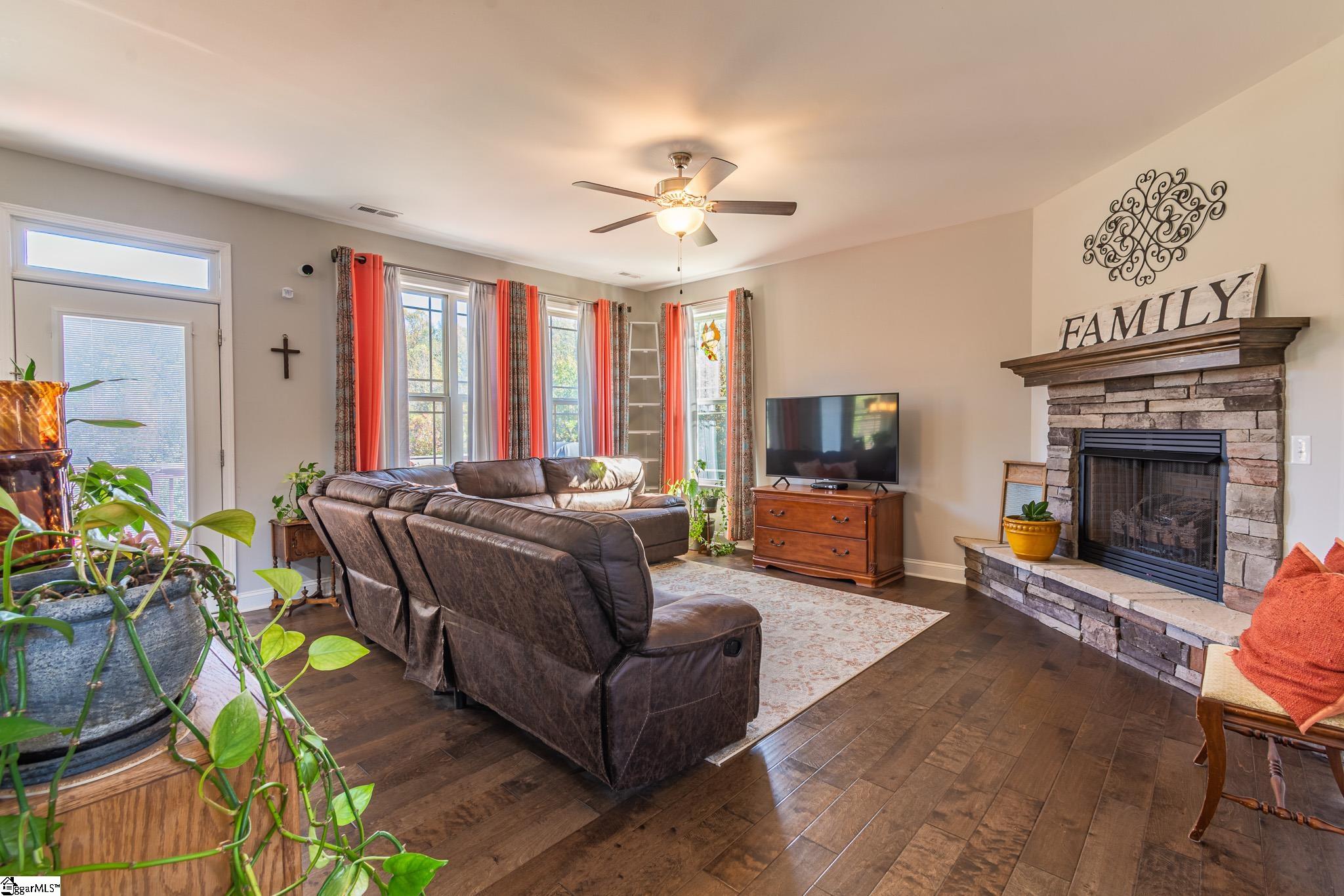 35 Meadowgold Lane Greer, SC 29651 - Photo 7 of 36