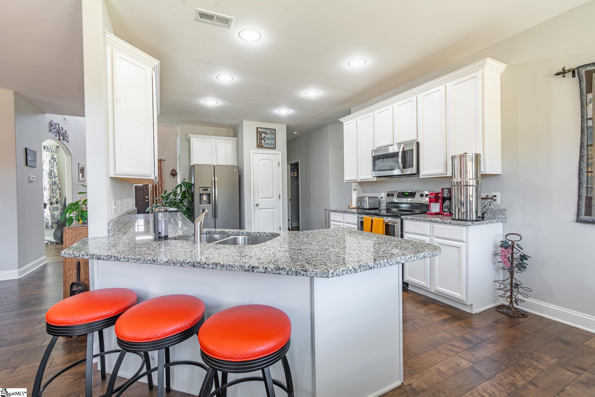 35 Meadowgold Lane Greer, SC 29651 - Photo 8 of 36