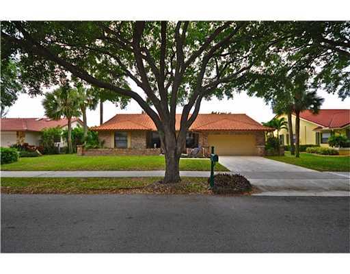 3975 Northwest 25th Way Boca Raton, FL 33434 - Photo 1 of 25 Primary Photo