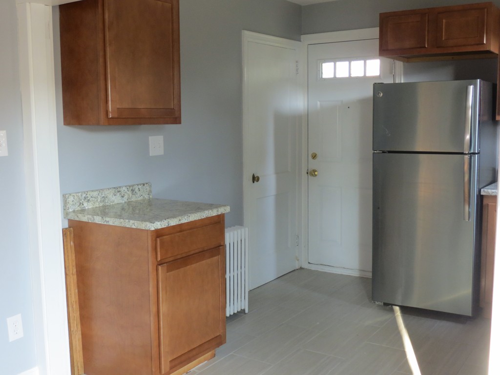 135 Hambly Road Tiverton, RI 02878 - Photo 7 of 17