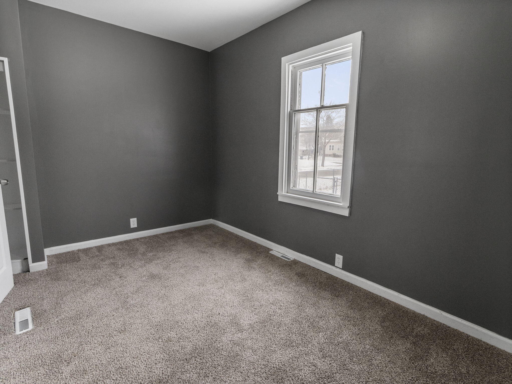 2558 North 24th Street Milwaukee, WI 53206 - Photo 19 of 33 17-web-or-mls-IMG_2823