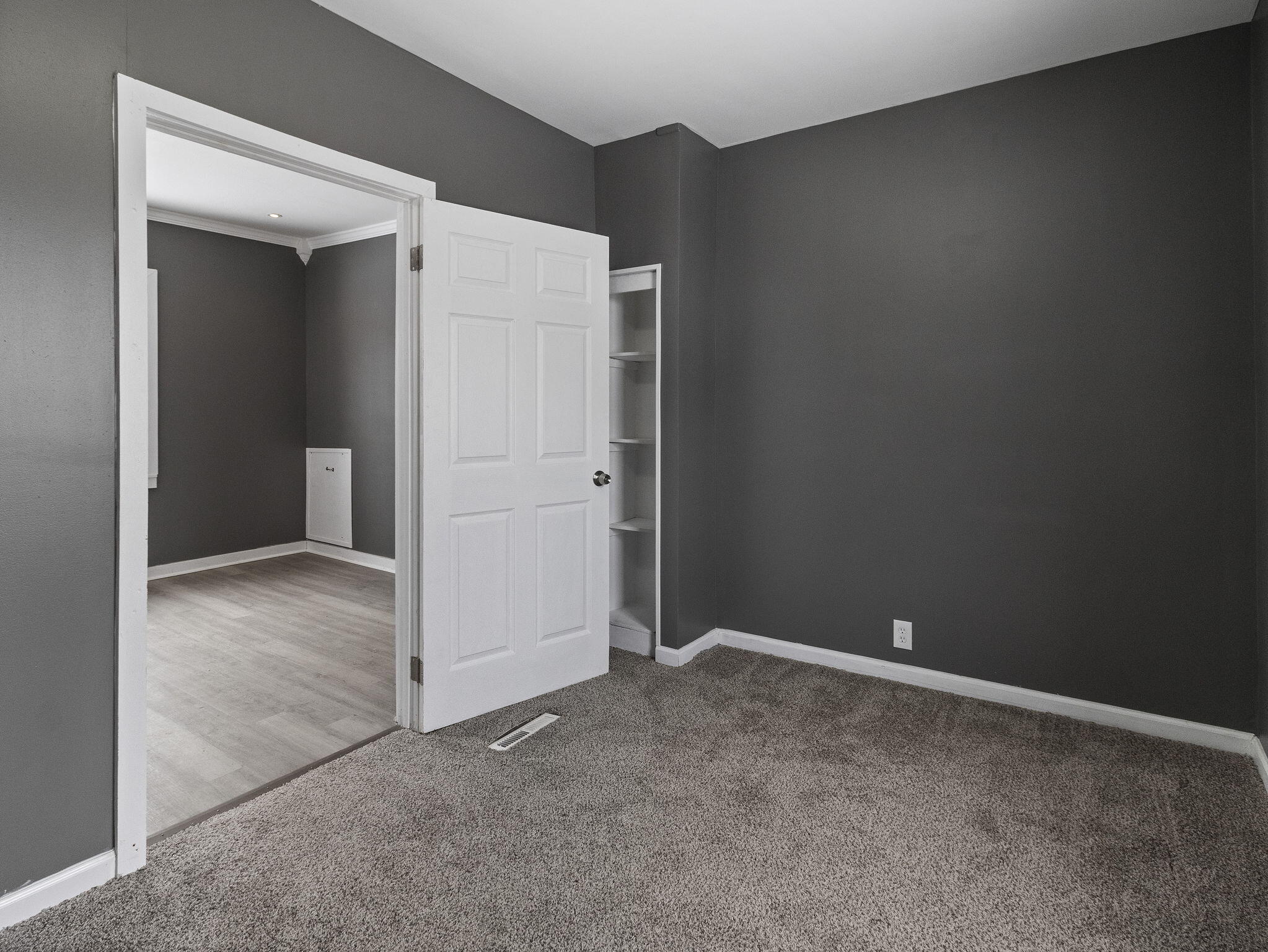 2558 North 24th Street Milwaukee, WI 53206 - Photo 20 of 33 18-web-or-mls-IMG_2824