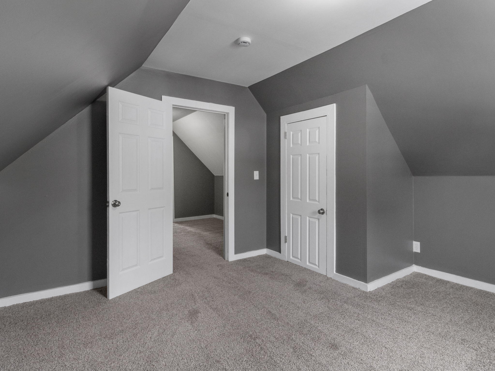 2558 North 24th Street Milwaukee, WI 53206 - Photo 24 of 33 26-web-or-mls-IMG_2848