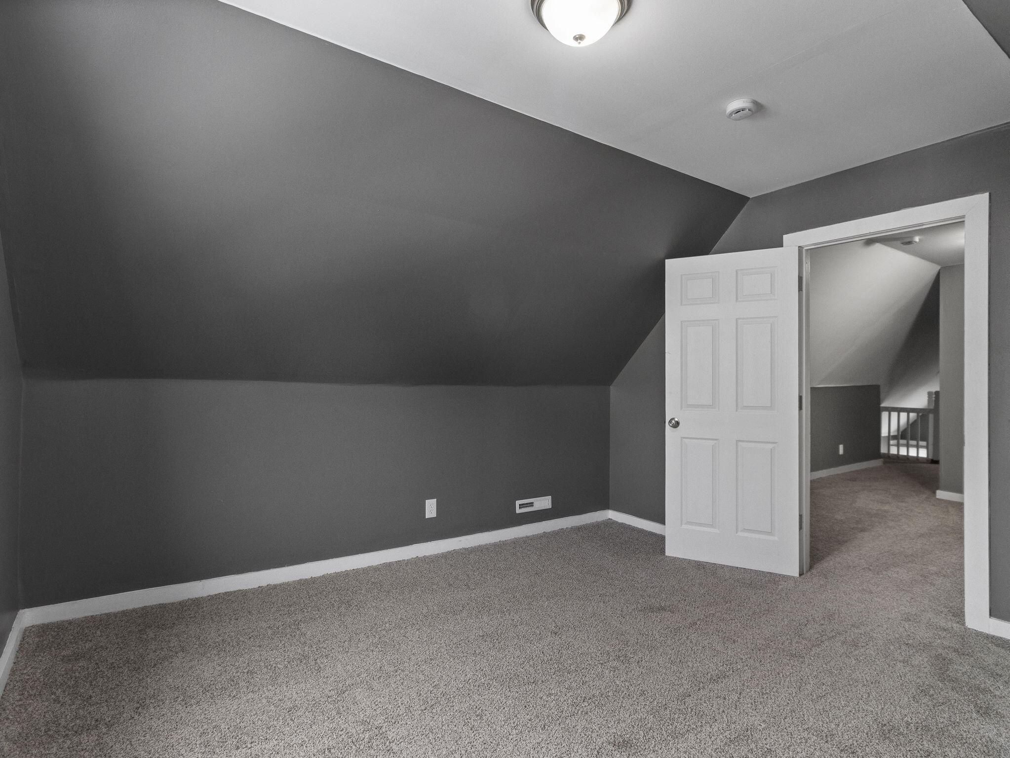 2558 North 24th Street Milwaukee, WI 53206 - Photo 25 of 33 27-web-or-mls-IMG_2853