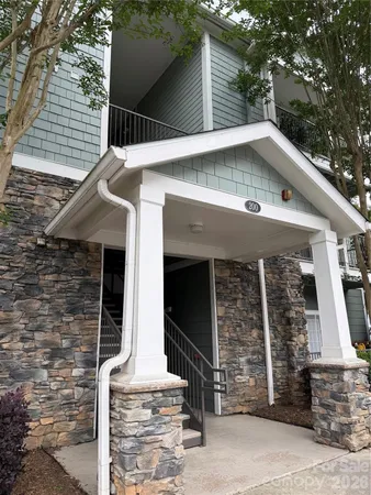 $269,000 | 200 Vista Lake Drive, Unit 301, Candler, NC 28715