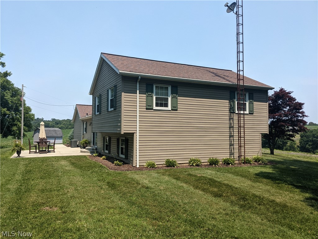 7398 Renner Road Fresno, OH 43824 - Photo 4 of 18 Gallery Image 4