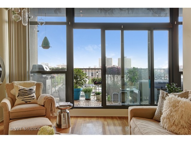 1530 South State Street, Unit 417 Chicago, IL 60605 - Photo 14 of 16
