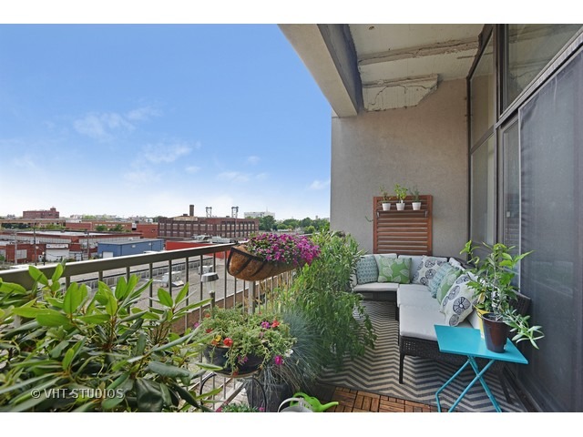 1530 South State Street, Unit 417 Chicago, IL 60605 - Photo 15 of 16
