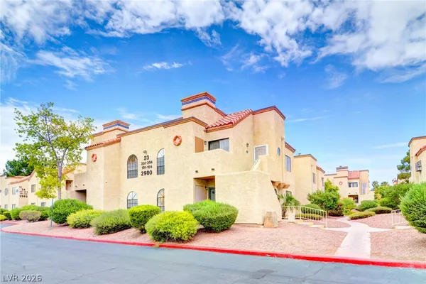 $1,350 | 2980 Juniper Hills Boulevard, Unit 201, Las Vegas, NV 89142