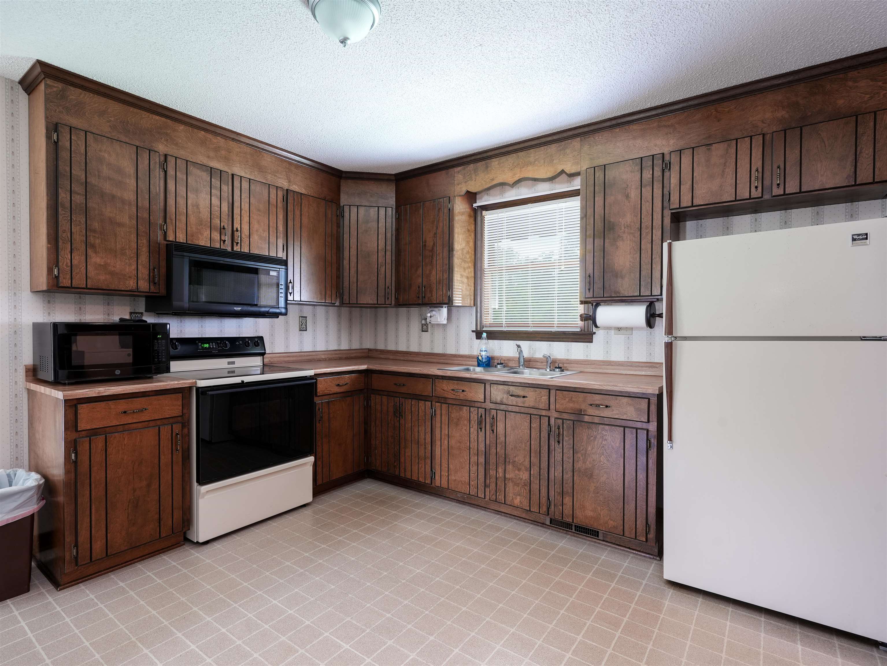 90 Rock Creek Road Laurens, SC 29360 - Photo 14 of 39 Gallery Image 14