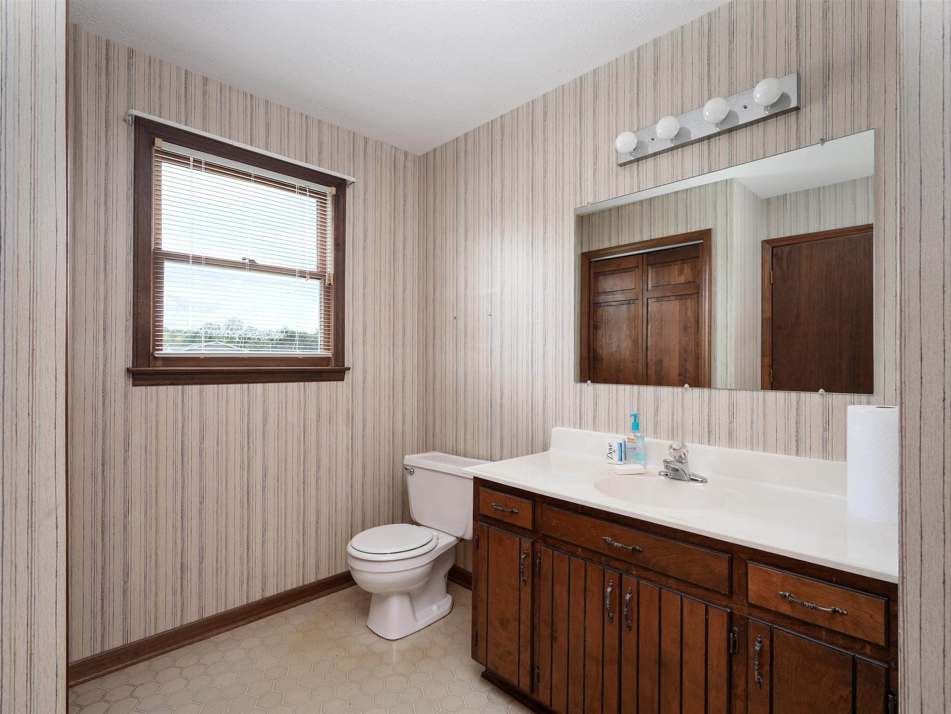 90 Rock Creek Road Laurens, SC 29360 - Photo 21 of 39 Gallery Image 21