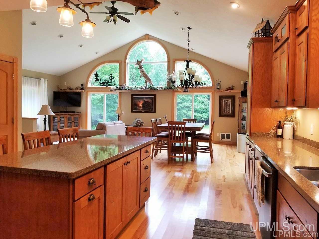 7749 Whitman Road Manistique, MI 49854 - Photo 4 of 46