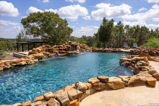$3,290,000 | 210 Rio Cordillera, Boerne, TX 78006