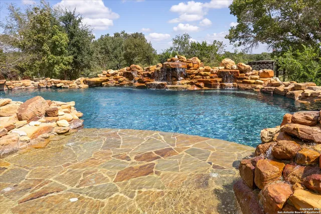 $3,290,000 | 210 Rio Cordillera, Boerne, TX 78006