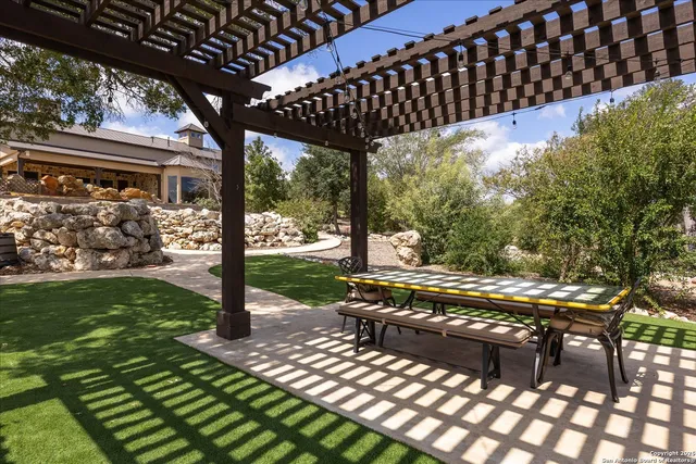 $3,290,000 | 210 Rio Cordillera, Boerne, TX 78006