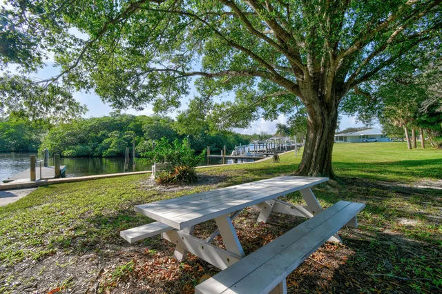 $2,900 | 1004 Stillwater Drive, Jupiter, FL 33458