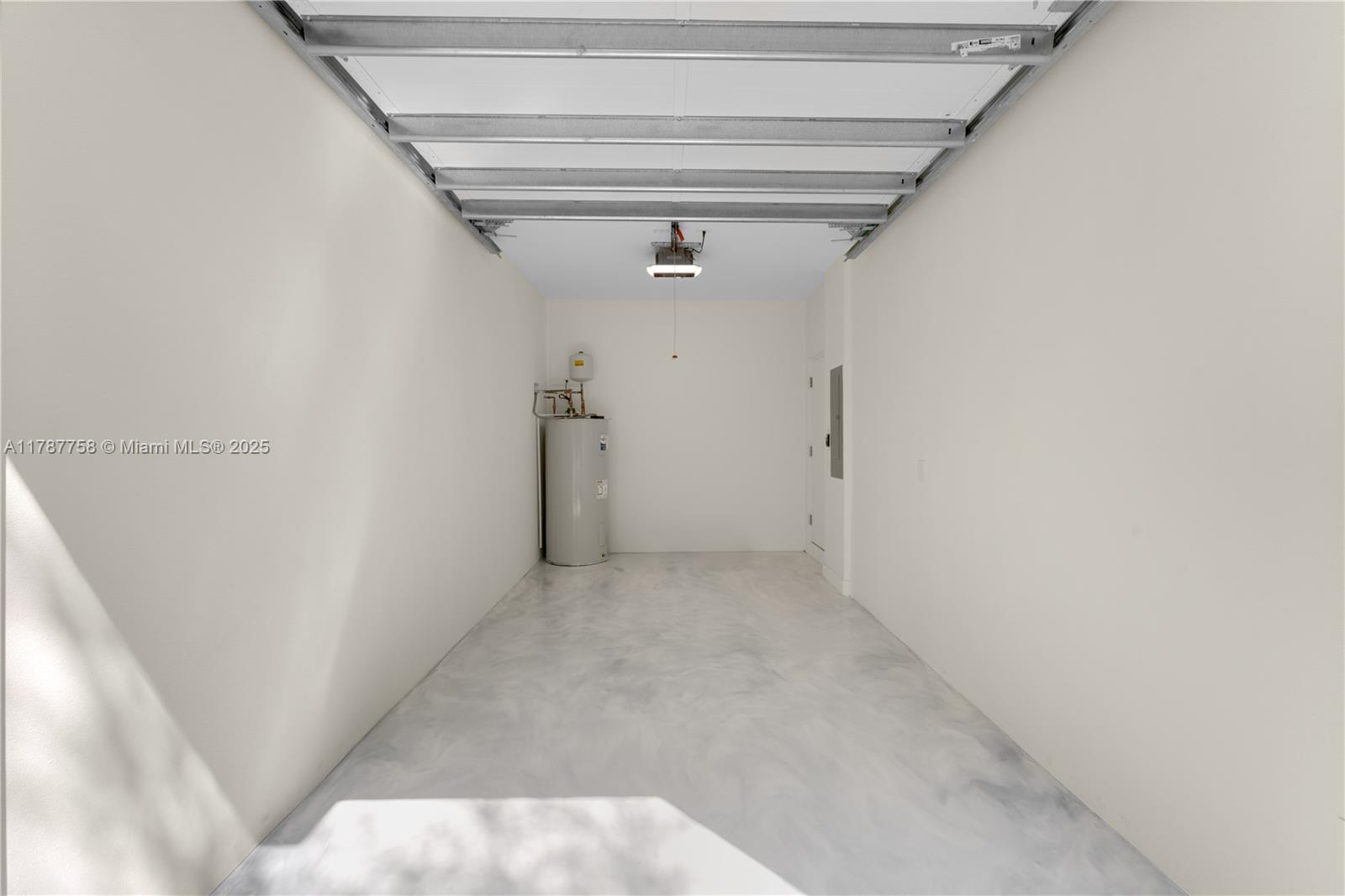 3073 Hibiscus Street, Unit 1 Miami, FL 33133 - Photo 27 of 27 a view of a hallway