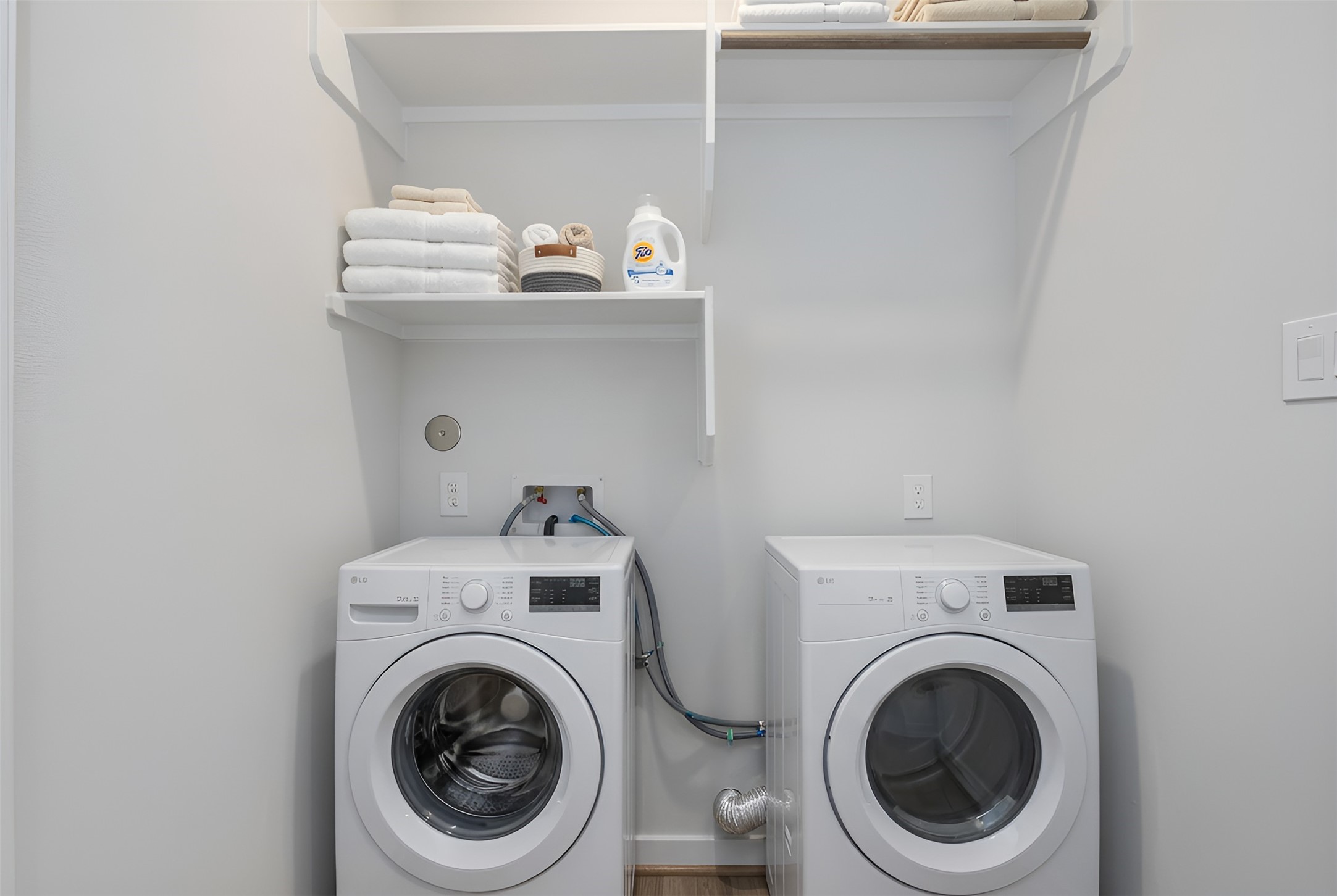 9803 Fulton Street Houston, TX 77076 - Photo 16 of 19 2nd Floor Utility Room
