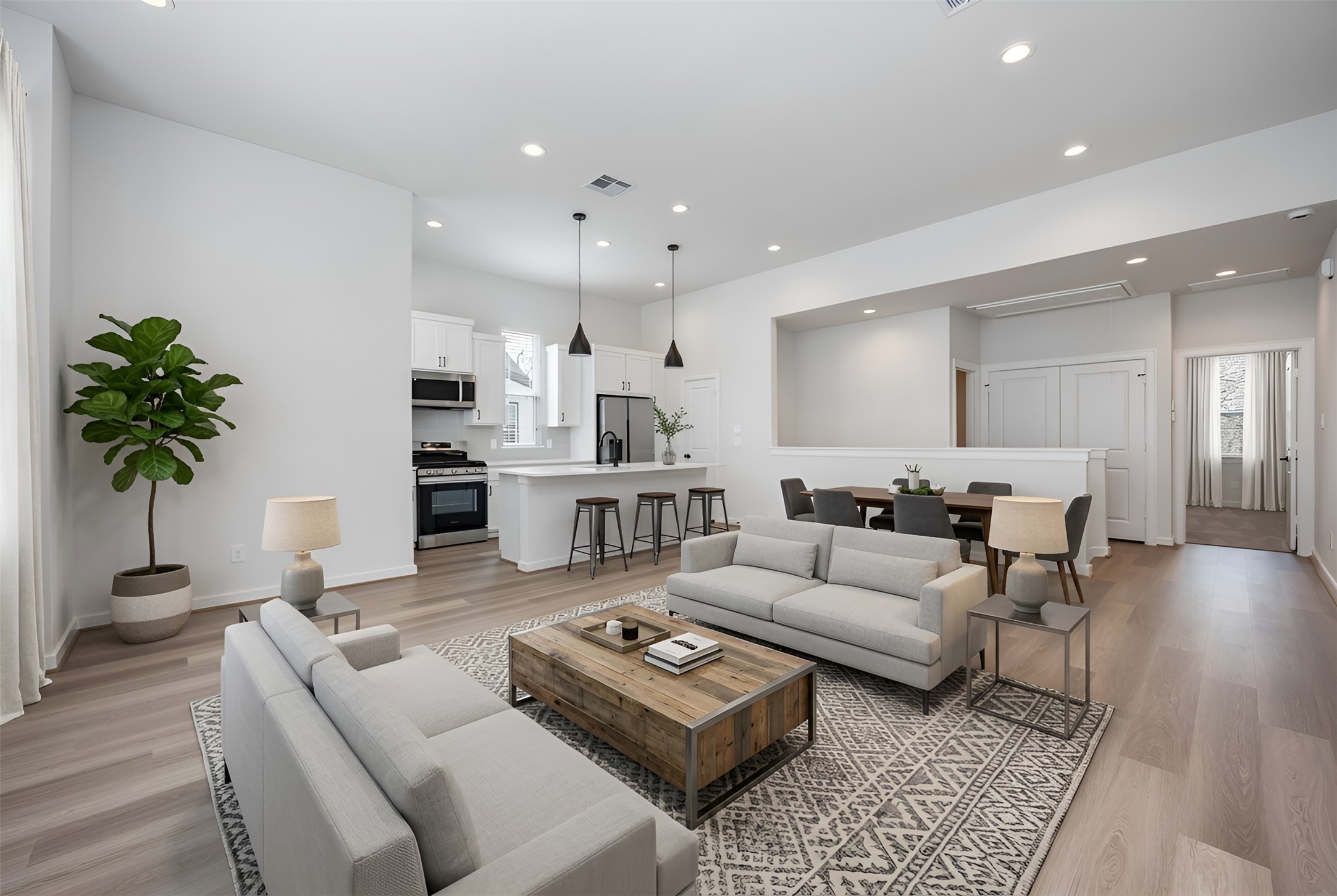 9803 Fulton Street Houston, TX 77076 - Photo 8 of 19