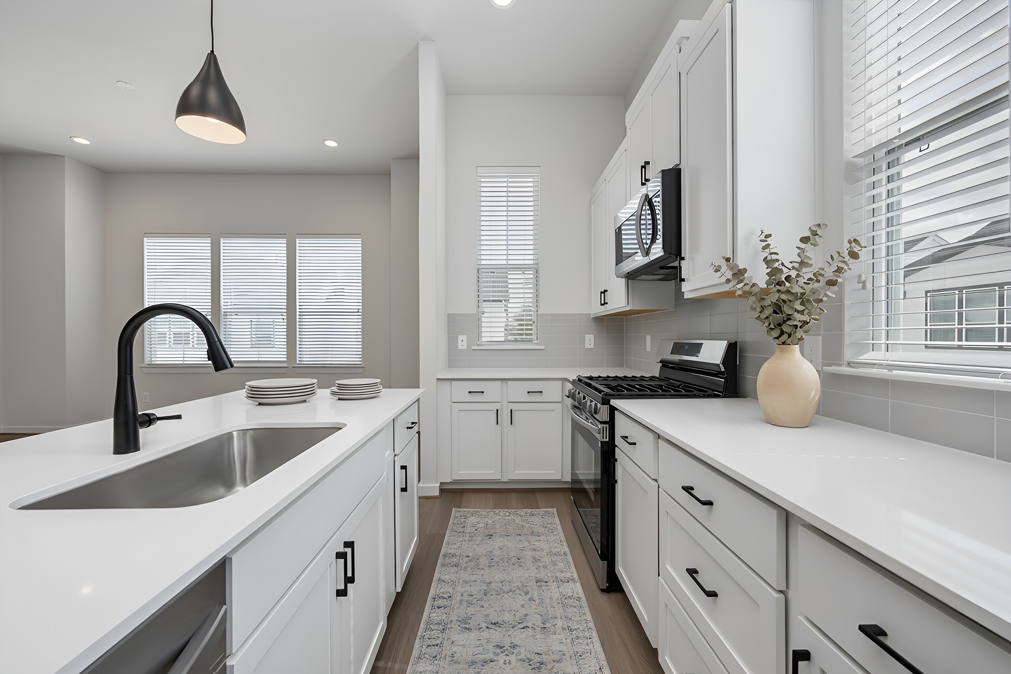 9803 Fulton Street Houston, TX 77076 - Photo 10 of 19