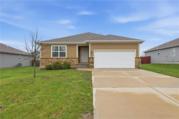 $329,900 | 31875 West 171st Street, Gardner, KS 66030