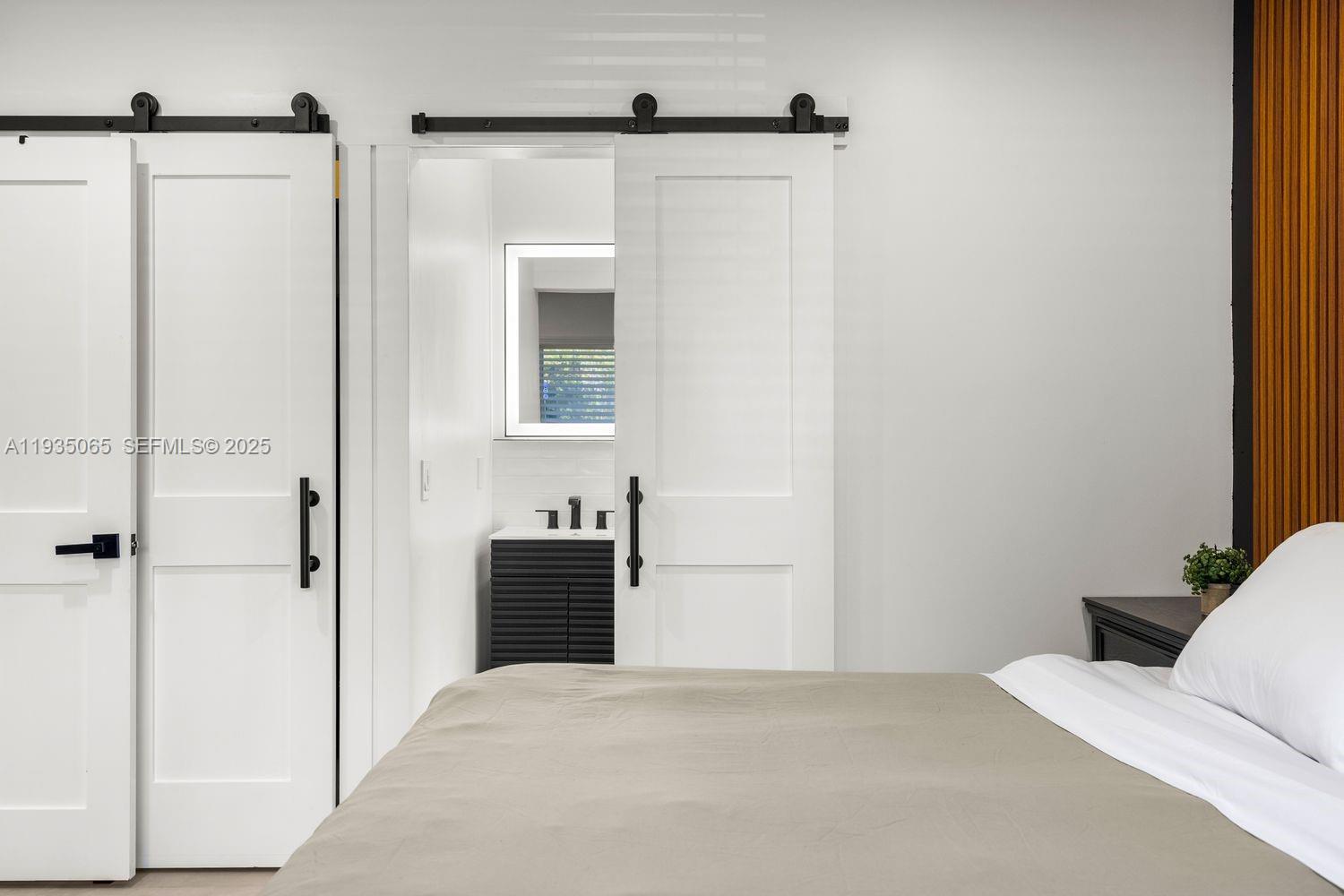 3260 Northwest 9th Street Miami, FL 33125 - Photo 25 of 33 a view of a bedroom with cabinet