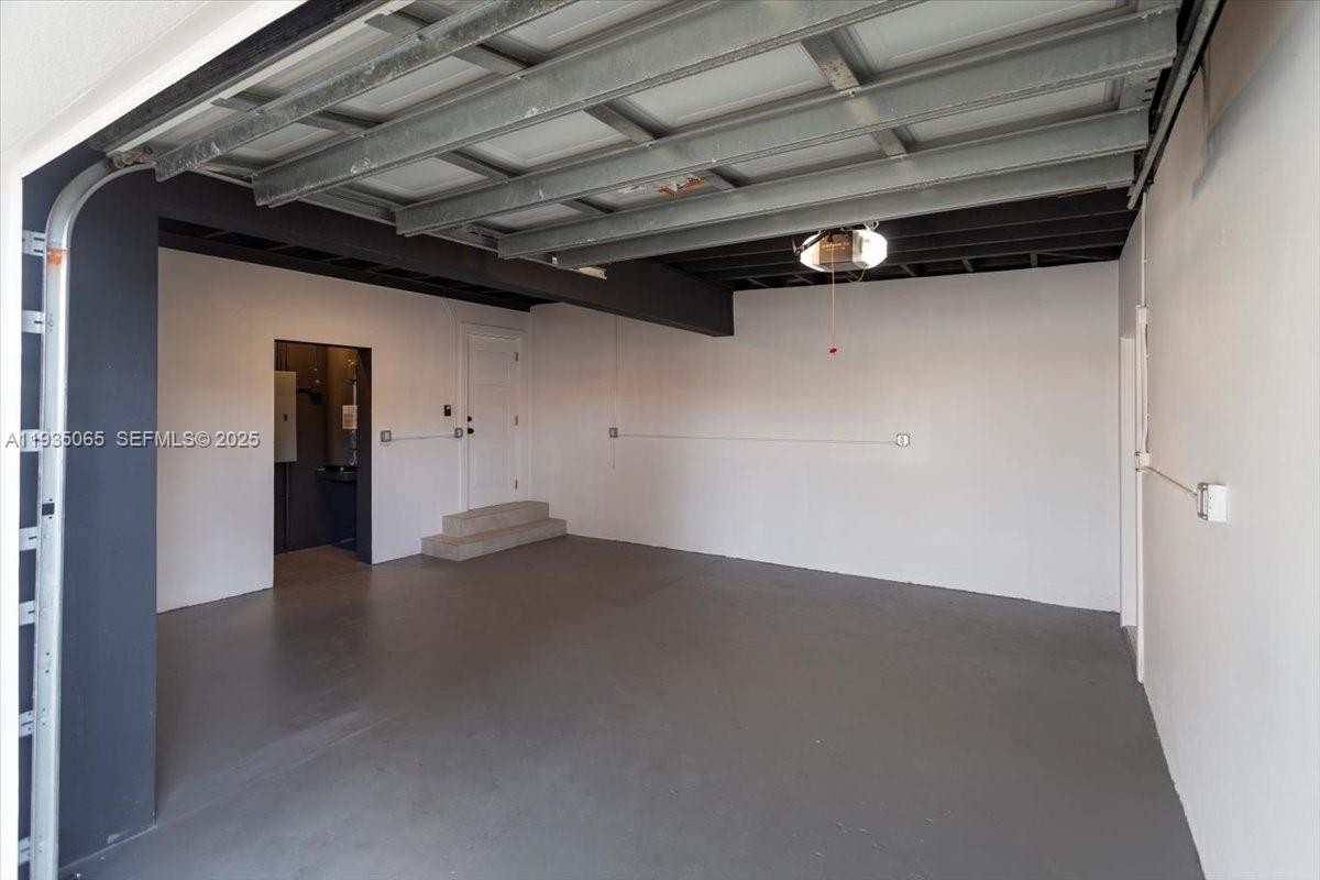 3260 Northwest 9th Street Miami, FL 33125 - Photo 32 of 33 a view of an empty room