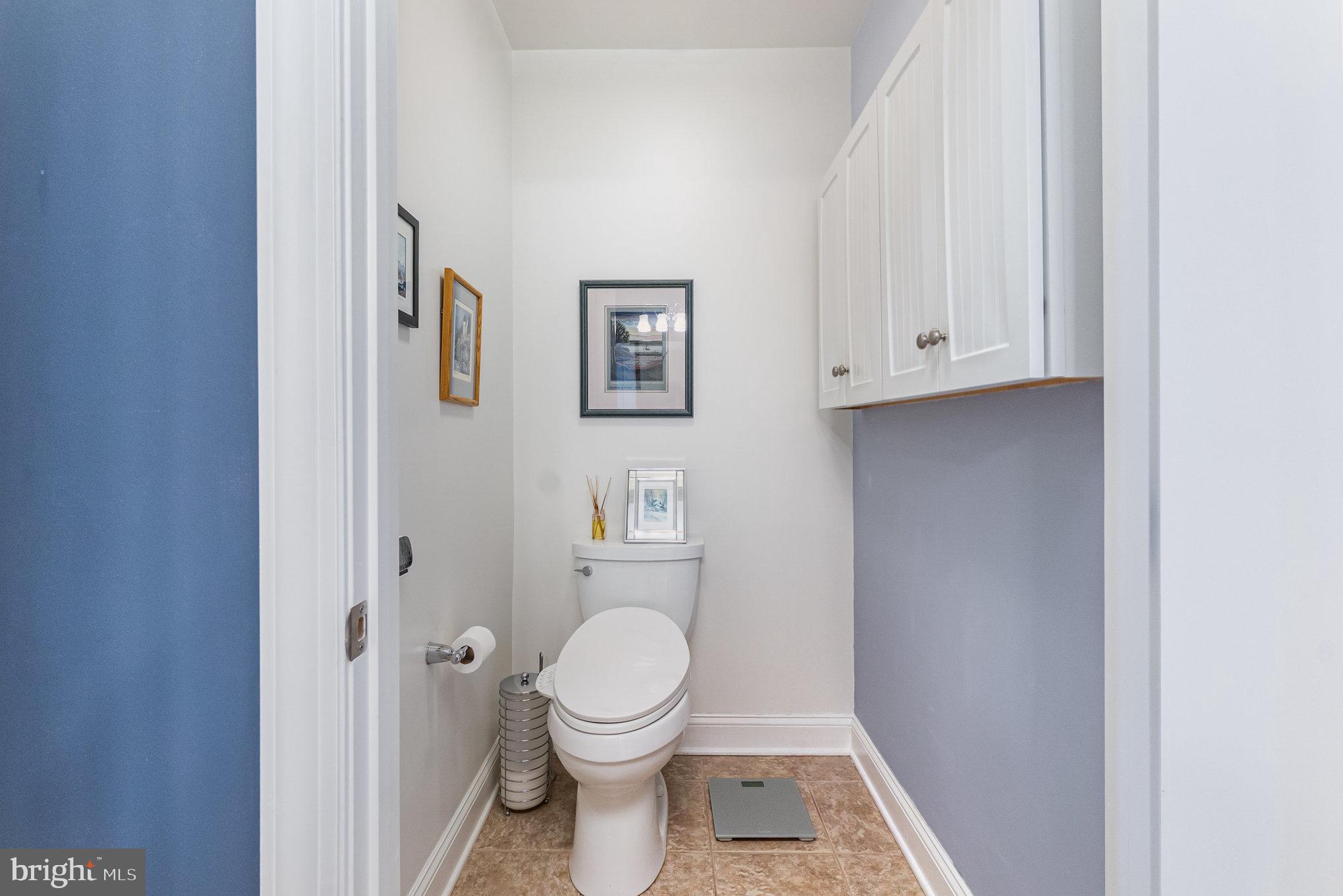 605 Concord Street, Unit 3E Havre de Grace, MD 21078 - Photo 17 of 59 a bathroom with a toilet