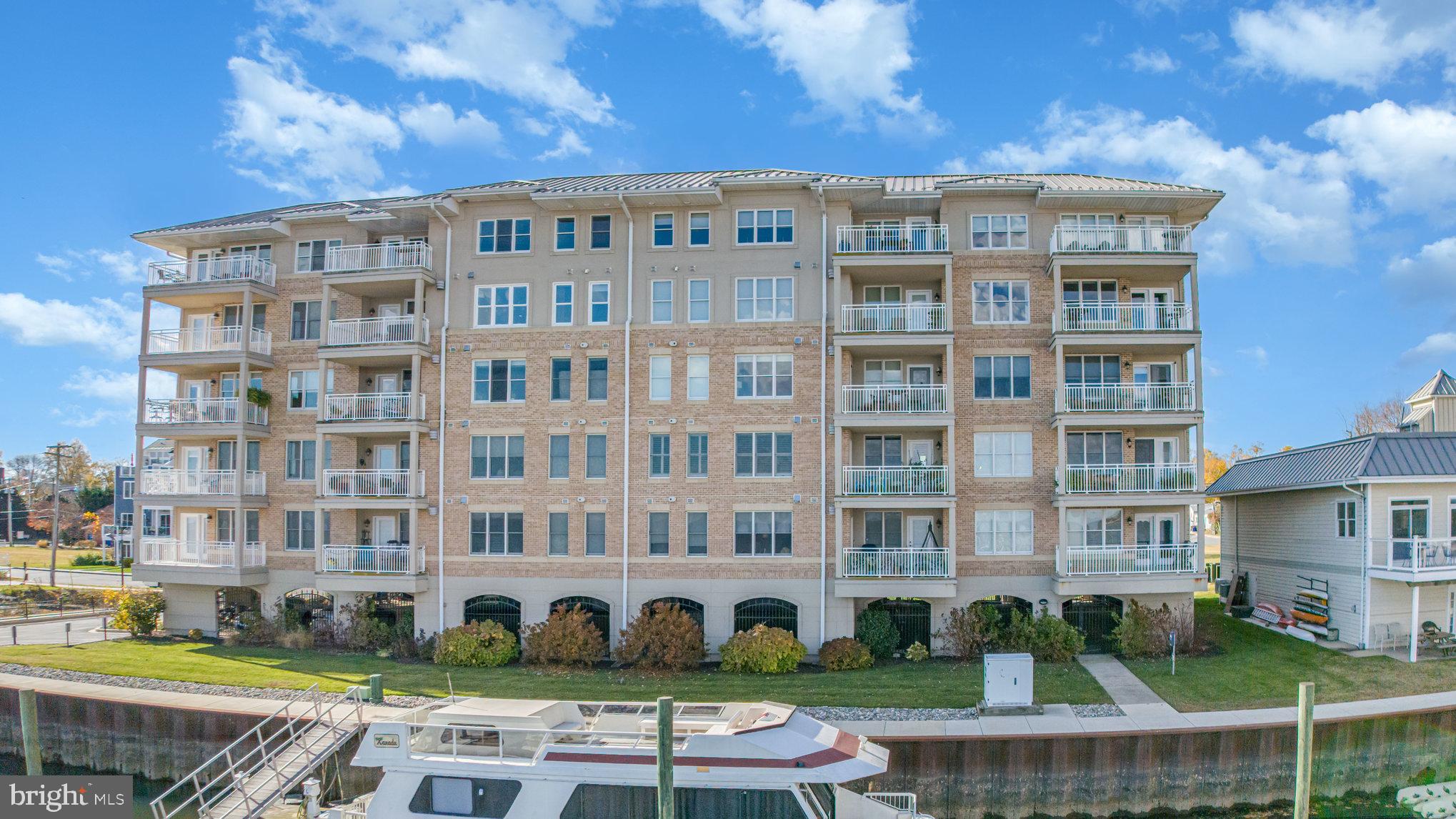 605 Concord Street, Unit 3E Havre de Grace, MD 21078 - Photo 54 of 59 a front view of a building with garden