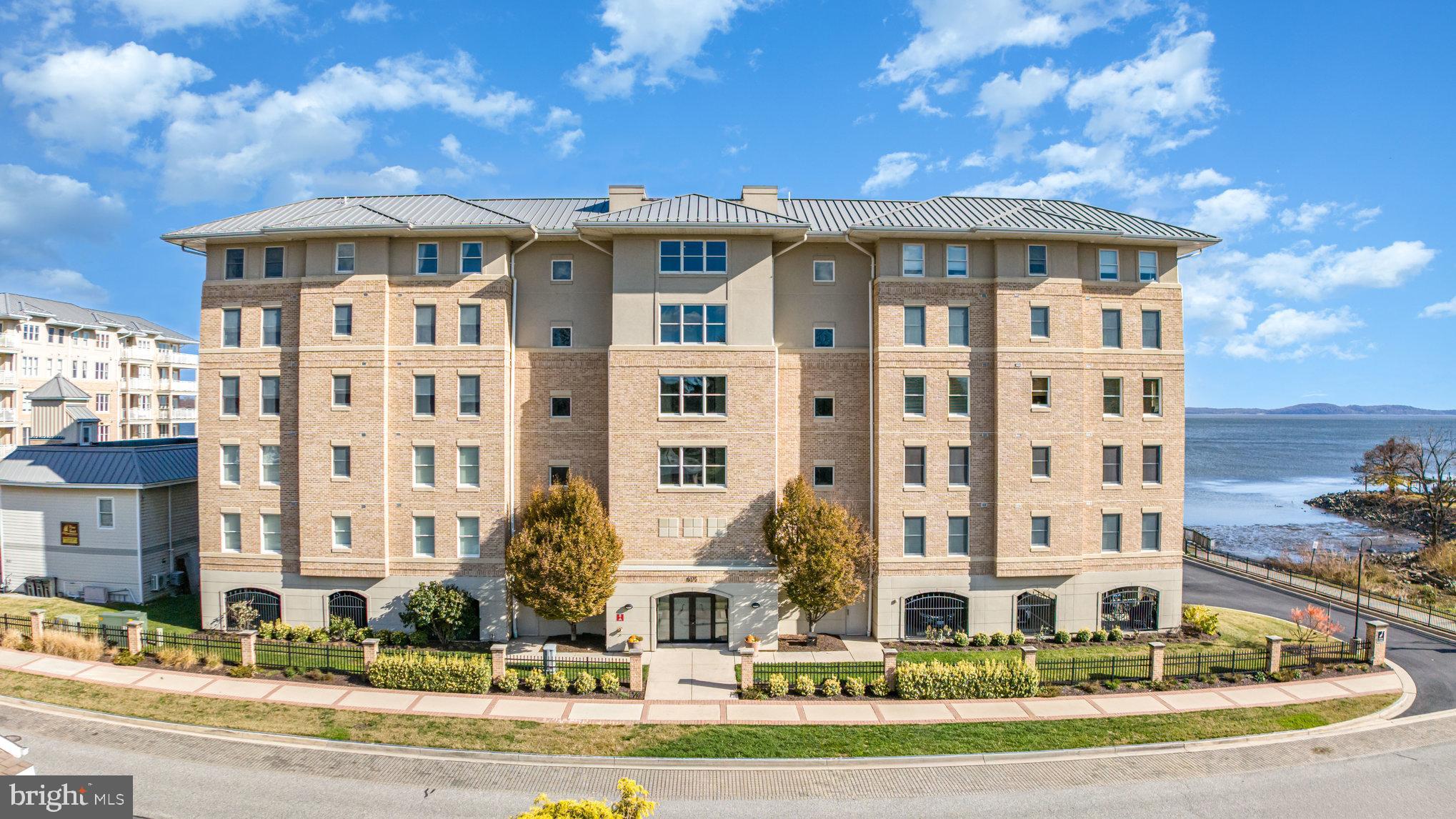 605 Concord Street, Unit 3E Havre de Grace, MD 21078 - Photo 55 of 59 a front view of a building