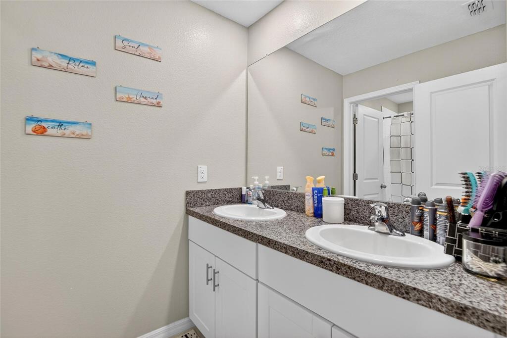 31783 Sun Kettle Loop Wesley Chapel, FL 33545 - Photo 41 of 73