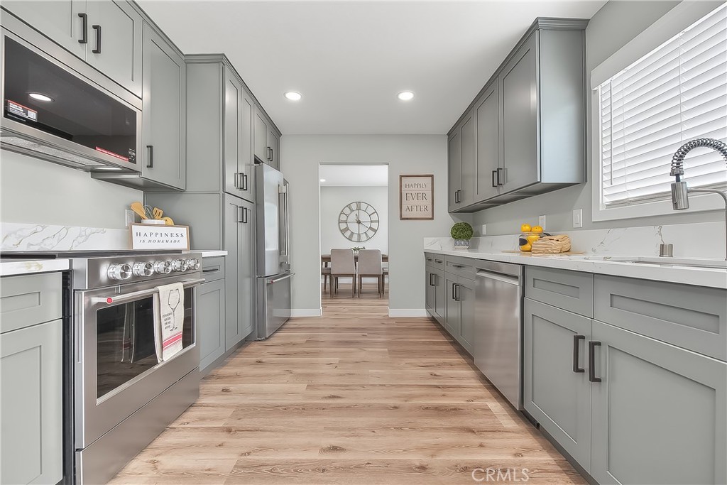 286 West Renwick Road Azusa, CA 91702 - Photo 7 of 75 Completely Remodeled Kitchen. Everything is NEW...