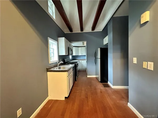$2,400 | 56 Glenwood Avenue, Poughkeepsie, NY 12603