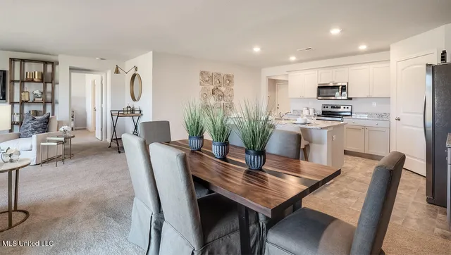 $295,990 | 18 Thorn Tree Street, Byhalia, MS 38611