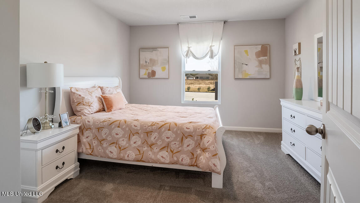 18 Thorn Tree Street Byhalia, MS 38611 - Photo 13 of 20 27_TN_Memphis_Willow-Point_Bedroom3