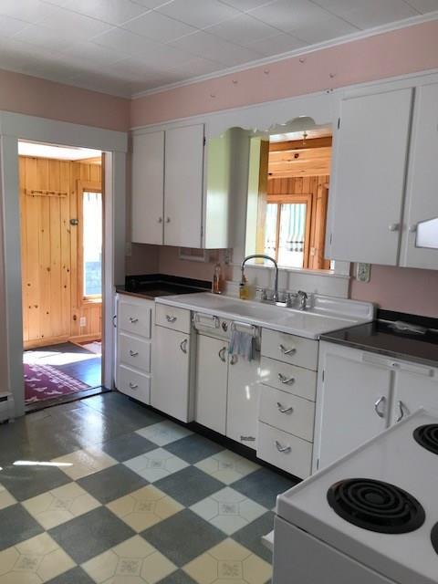37 Maple Street Ellsworth, ME 04605 - Photo 9 of 25 Kitchen, Entry, looking into sunroom