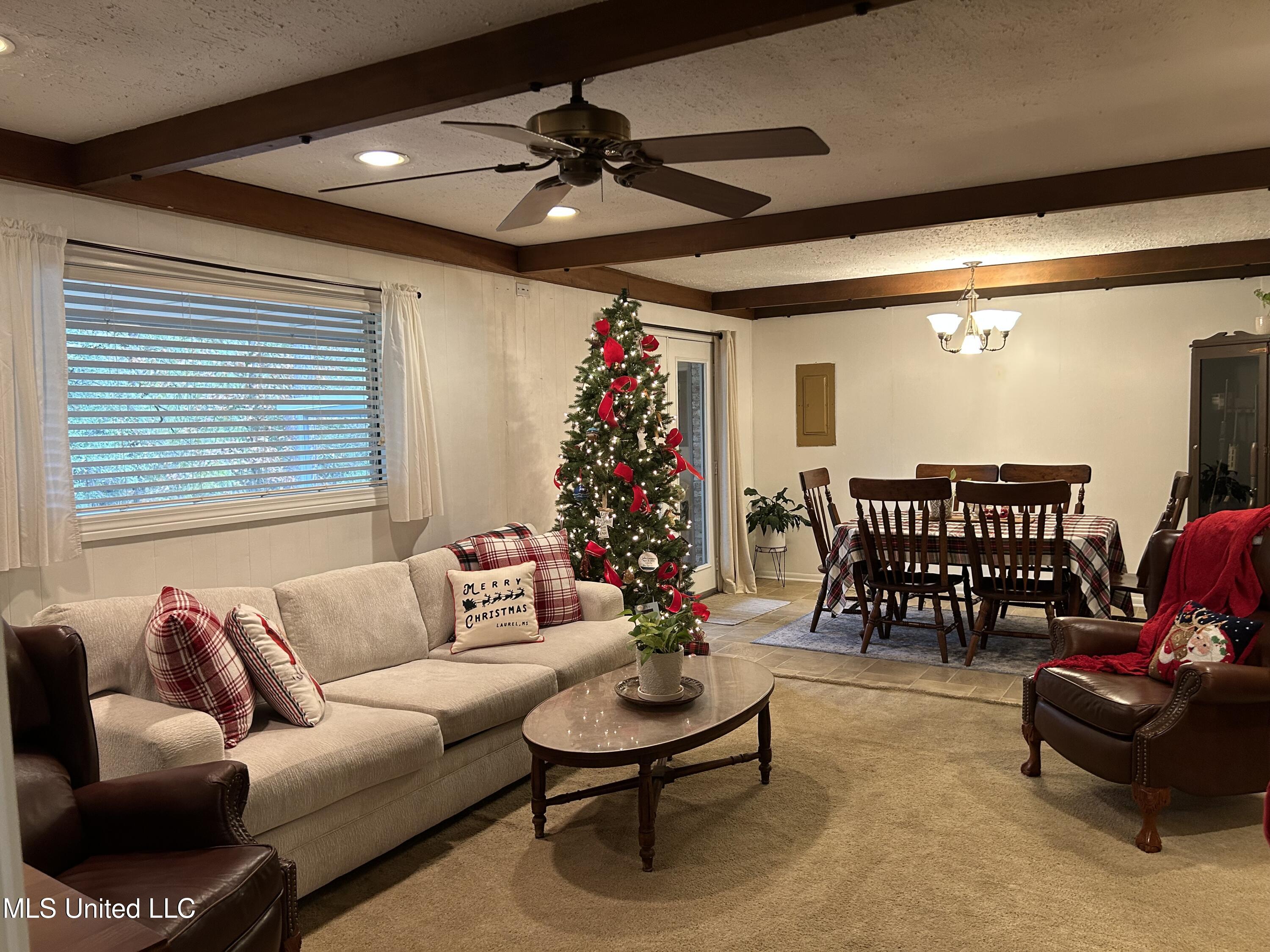 74 Timberlane Road Monticello, MS 39654 - Photo 2 of 29 IMG_8137 2