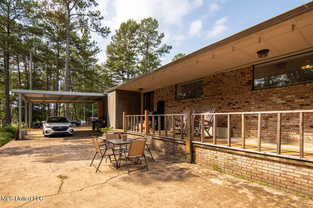 $225,000 | 74 Timberlane Road, Monticello, MS 39654
