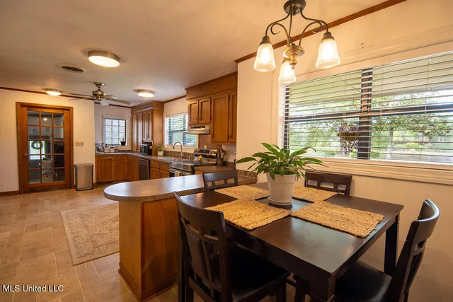 $225,000 | 74 Timberlane Road, Monticello, MS 39654