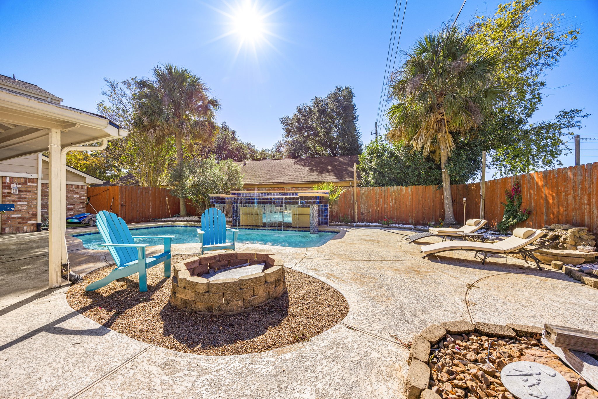 9907 Gold Cup Way Houston, TX 77065 - Photo 30 of 39 a view of a backyard with sitting area