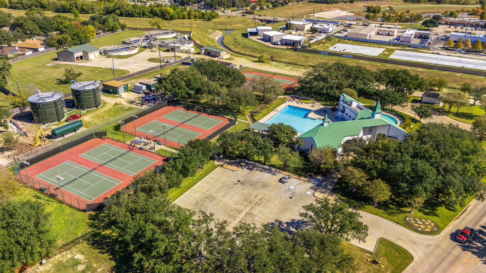 9907 Gold Cup Way Houston, TX 77065 - Photo 38 of 39 an aerial view of residential houses with outdoor space