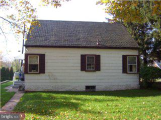 881 Lincoln Road Birdsboro, PA 19508 - Photo 4 of 6 Gallery Image 4