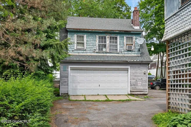 $299,000 | 253 Guy Park Avenue, Amsterdam, NY 12010