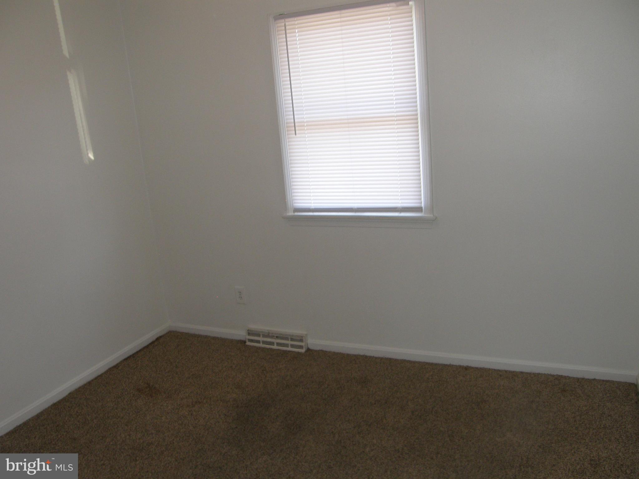 22087 Spring Valley Drive Lexington Park, MD 20653 - Photo 19 of 29 an empty room with a window