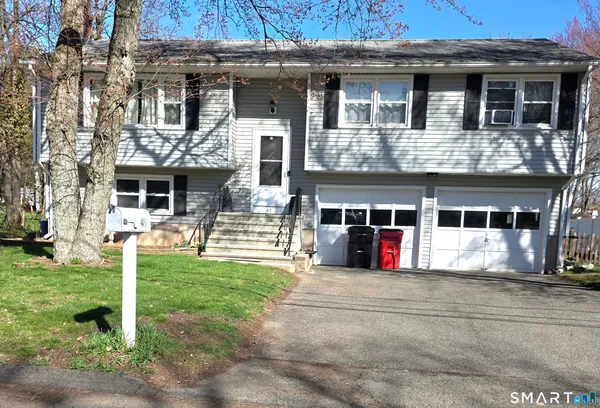 $2,800 | 49 Hillwood Lane, Meriden, CT 06450